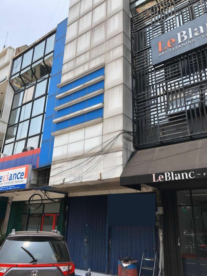Disewakan Ruko di Plaza Kebon Jeruk